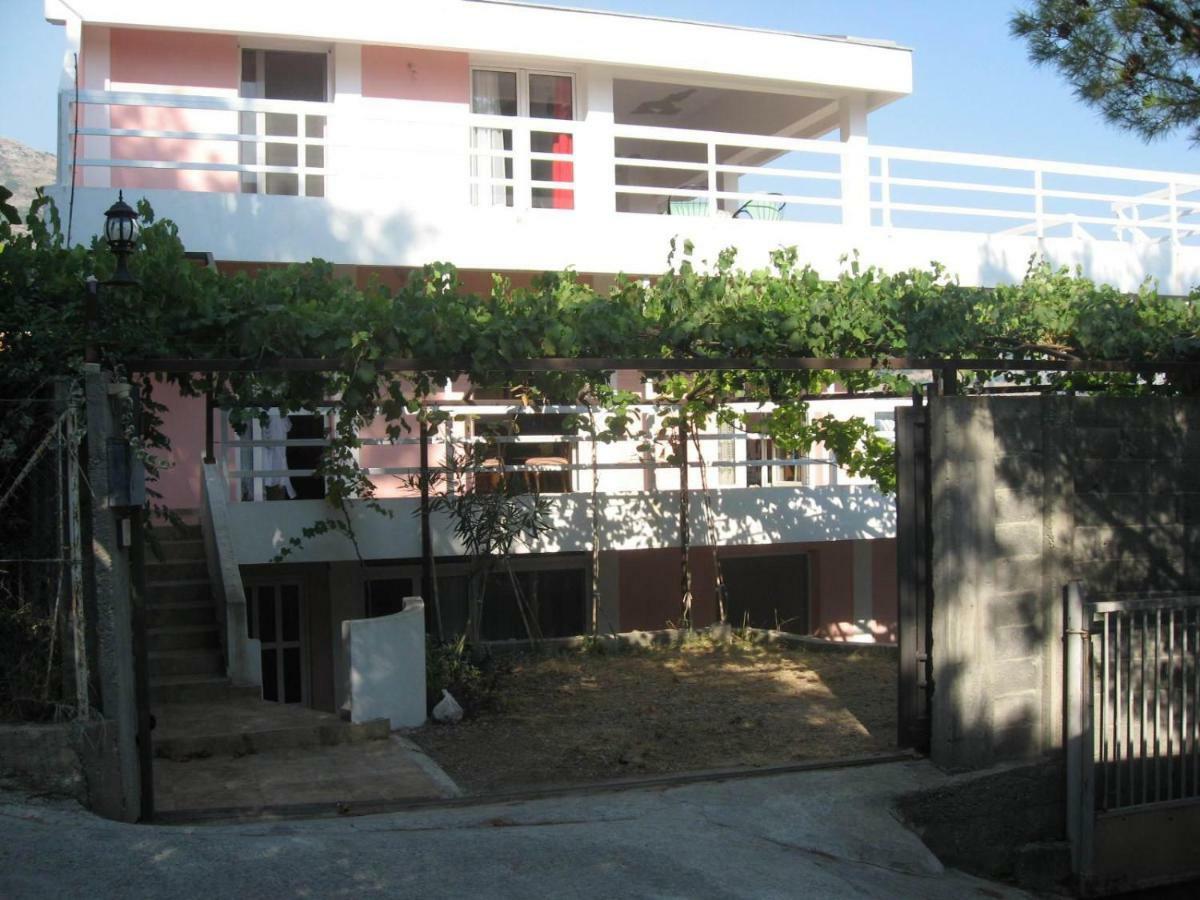Apartments Jovanic With 2 Bedrooms Sutomore Eksteriør billede