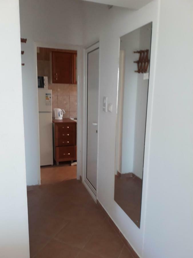 Apartments Jovanic With 2 Bedrooms Sutomore Eksteriør billede