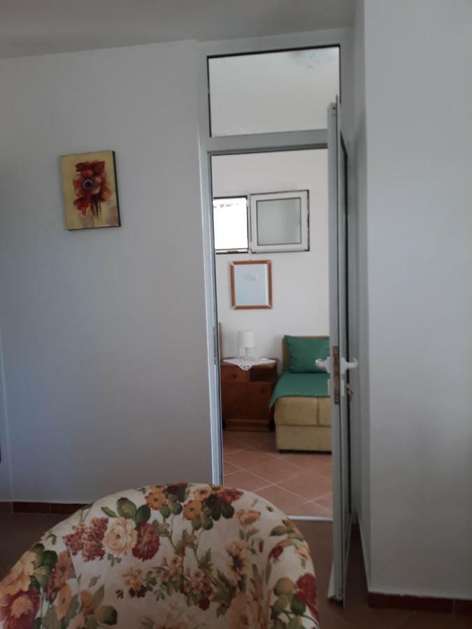 Apartments Jovanic With 2 Bedrooms Sutomore Eksteriør billede