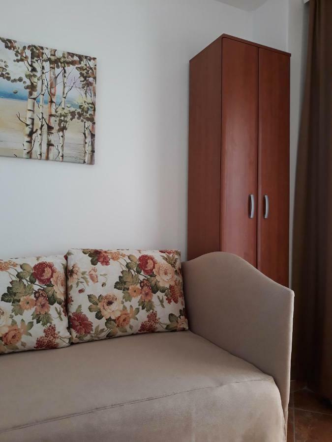 Apartments Jovanic With 2 Bedrooms Sutomore Eksteriør billede